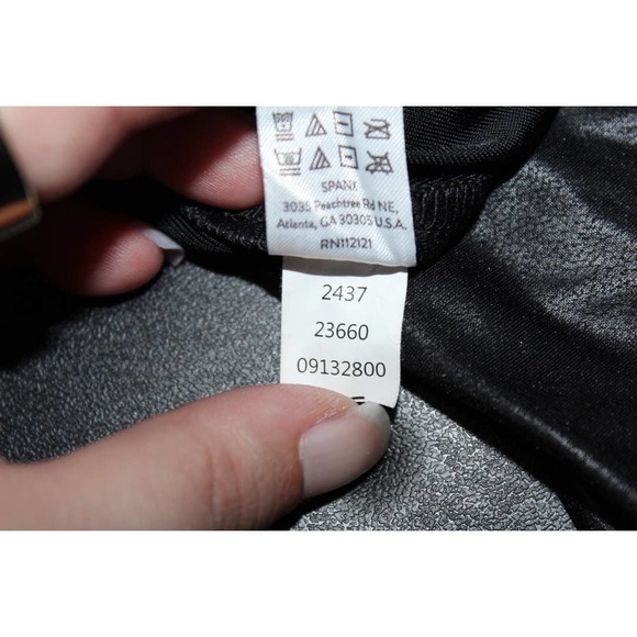 Women's Spanx Black Faux Leather Athletic Full Length Leggings Yoga Pants Size S - Picture 7 of 7